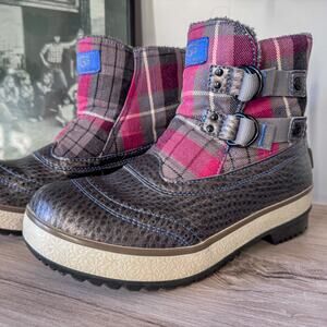 UGG Marias Plaid Waterproof Wool Lined Pull On Boots Pink & Gray, Women’s Size 6